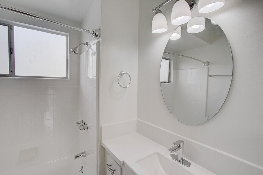 More Photos Of 3344 Keystone Ave, Los Angeles Apartments For Sale