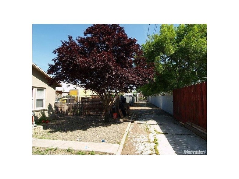 More Photos Of 1300 Kansas Ave, Modesto Specialty For Sale