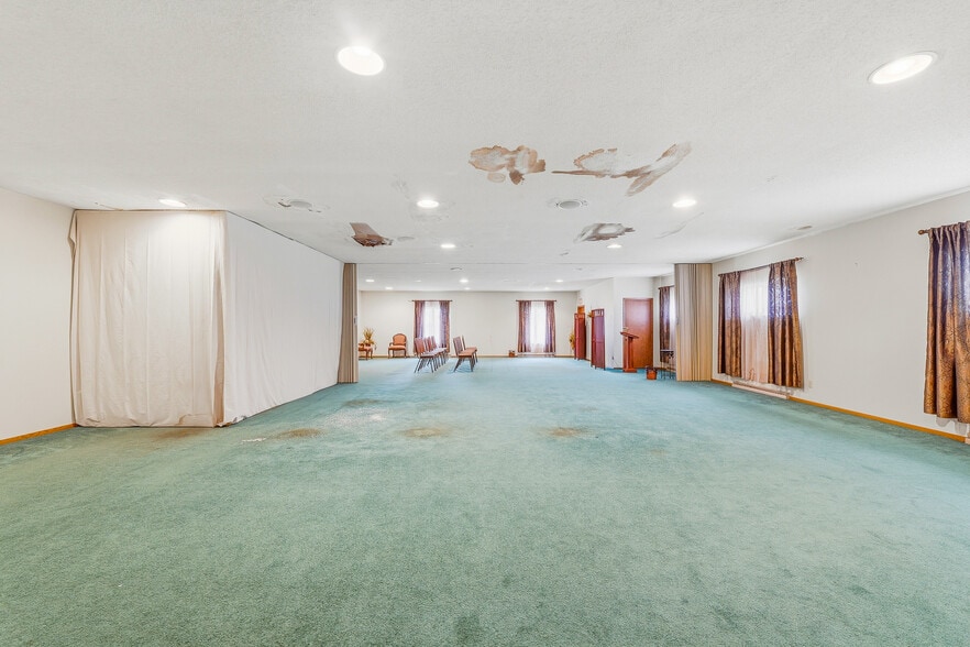 More Photos Of 181 S Main St, Markesan Office Residential For Sale