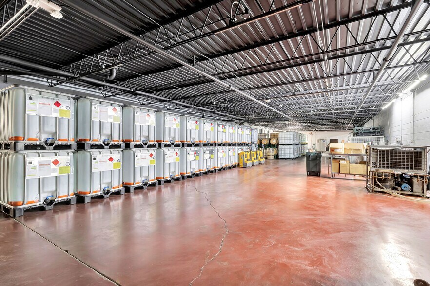 More Photos Of 3717 Jonlen Dr, Fairfax Flex For Sale