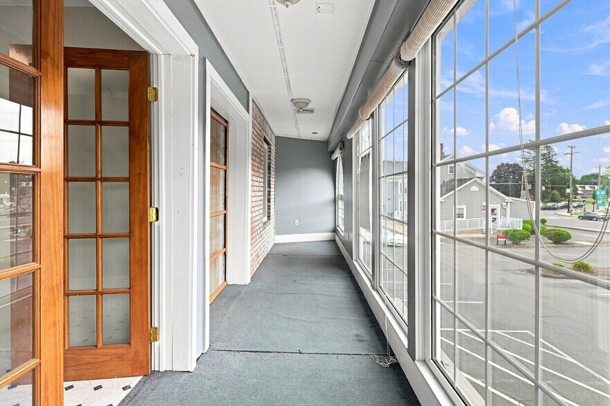 More Photos Of 14 Southwick St, Feeding Hills Freestanding For Lease