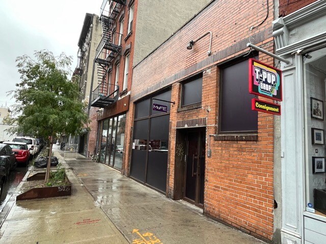 More Photos Of 148 Grand St, Brooklyn Restaurant For Lease