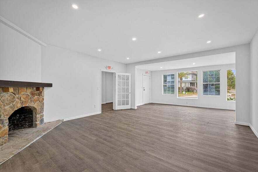 More Photos Of 219 Magnolia Ave, Daytona Beach Storefront Retail Residential For Sale