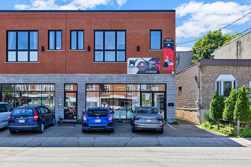 Primary Photo Of 3554 Rue Bélair, Montréal General Retail For Lease