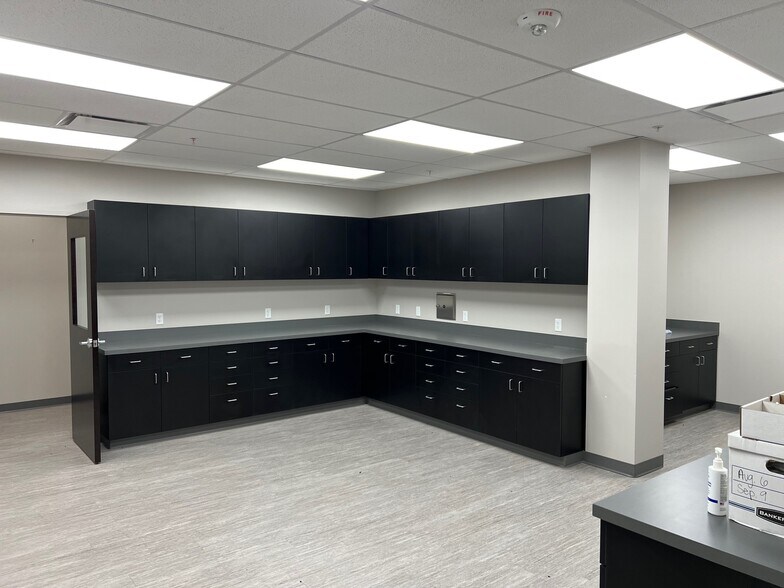 More Photos Of 597 Horsebarn Rd, Rogers Medical For Sale