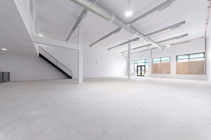 More Photos Of 73-17 Beach Channel dr, Arverne Flex For Lease