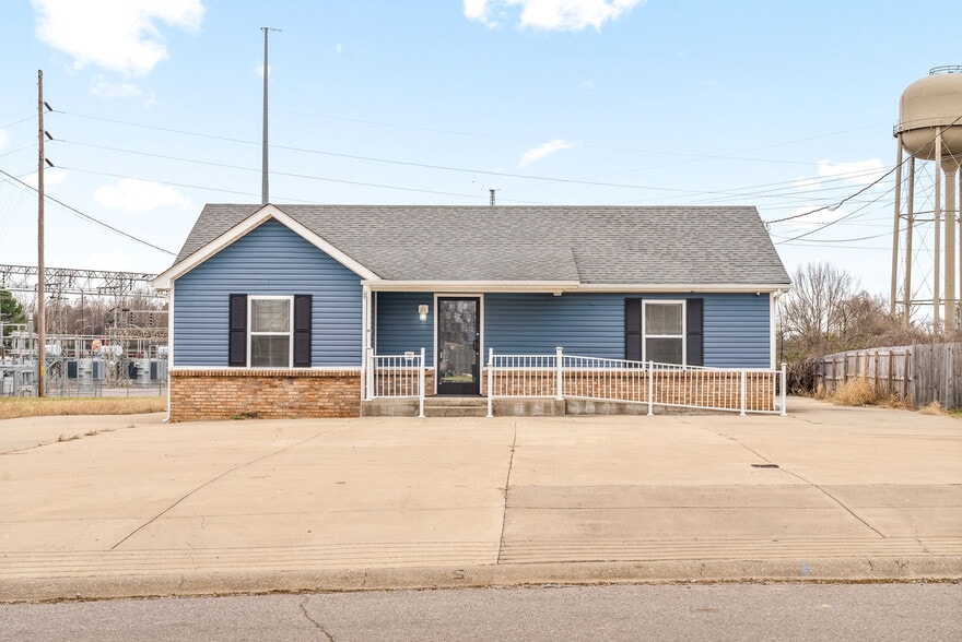 More Photos Of 107 Waterford Dr, Oak Grove Office Residential For Sale