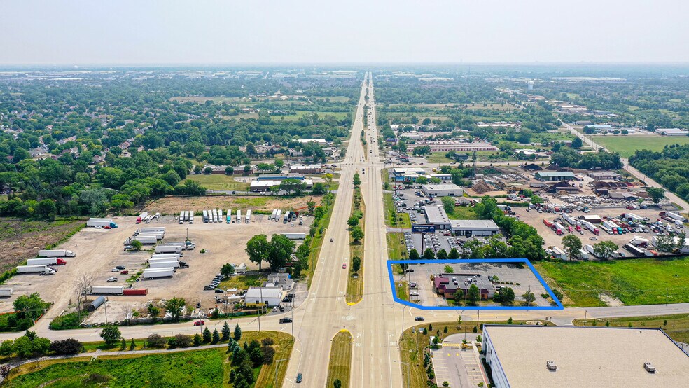 More Photos Of 27W371 North Ave, West Chicago Restaurant For Sale