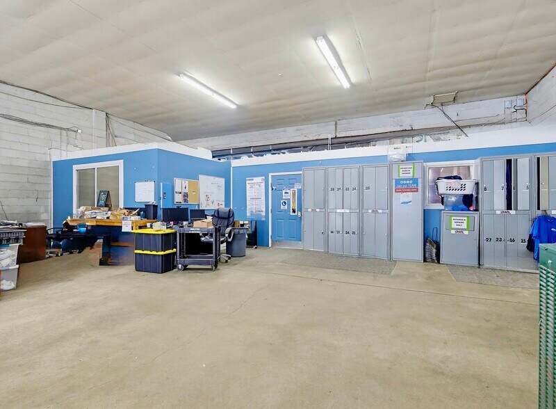 More Photos Of 1584 Deer Park Rd, Finksburg Warehouse For Lease