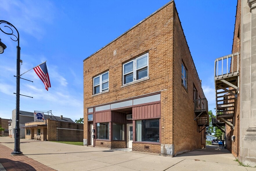More Photos Of 1020 Main St, Union Grove Storefront Retail Residential For Sale