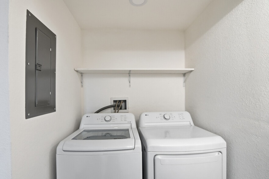 More Photos Of 16432 E 13th Pl, Aurora Specialty For Sale