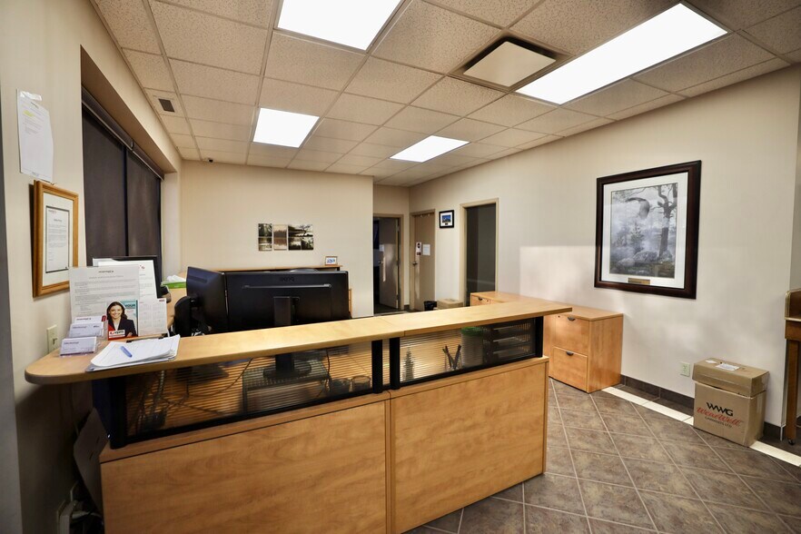 More Photos Of 8715 44th St SE, Calgary Warehouse For Sale