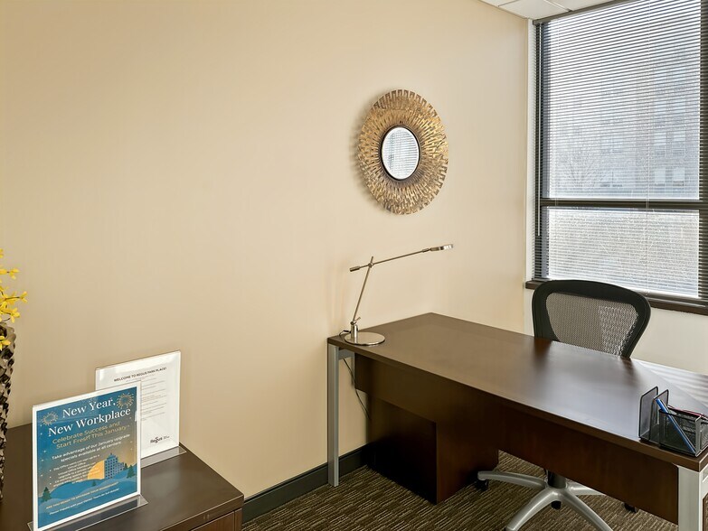 More Photos Of 11635 Ash St, Leawood Coworking Space