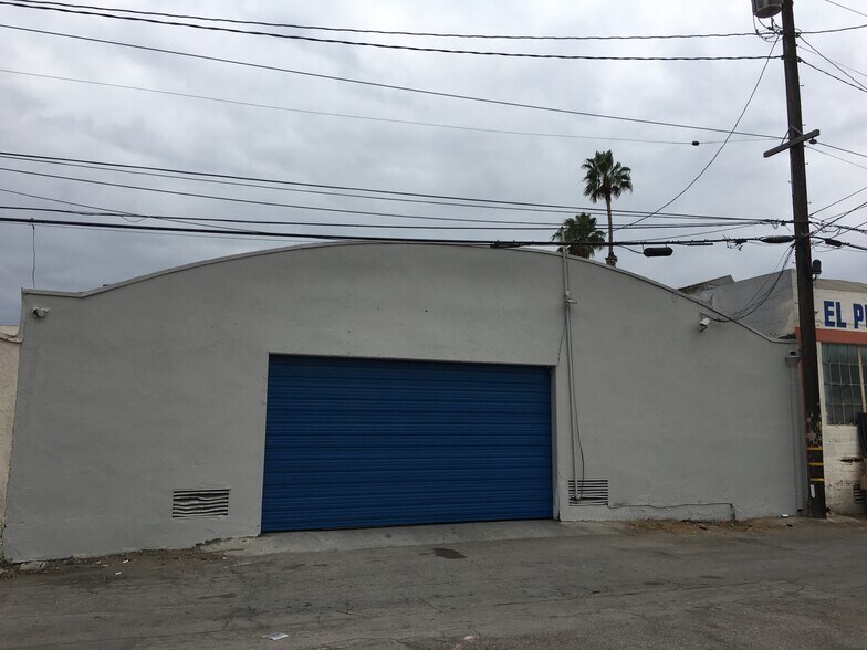 More Photos Of 229 S Oxnard Blvd, Oxnard Storefront Retail Office For Sale