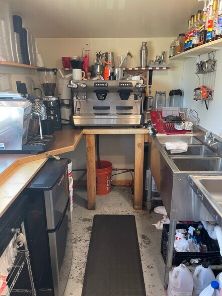 More Photos Of 153 Big Timber Rd loop, Big Timber Fast Food For Sale