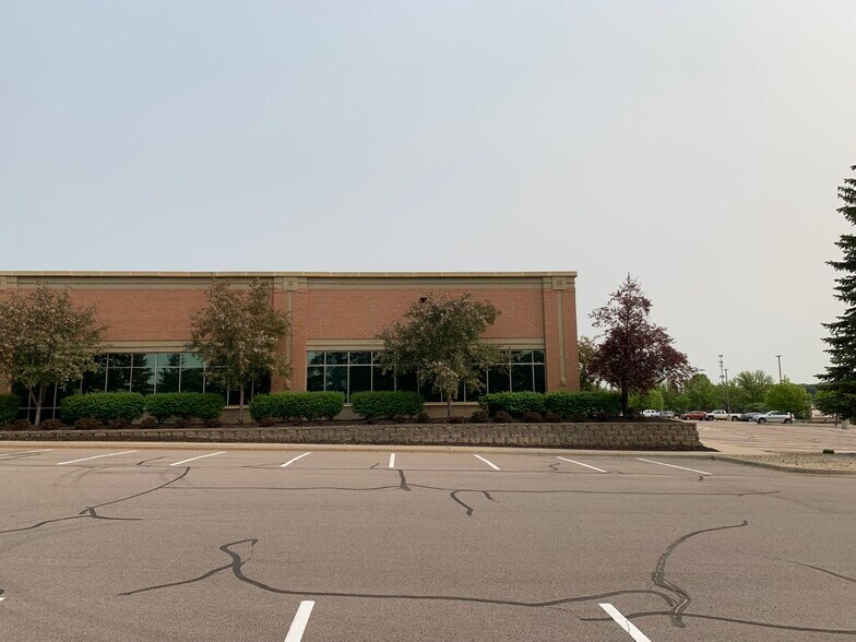 More Photos Of 10900 Hampshire Ave S, Bloomington Light Distribution For Lease