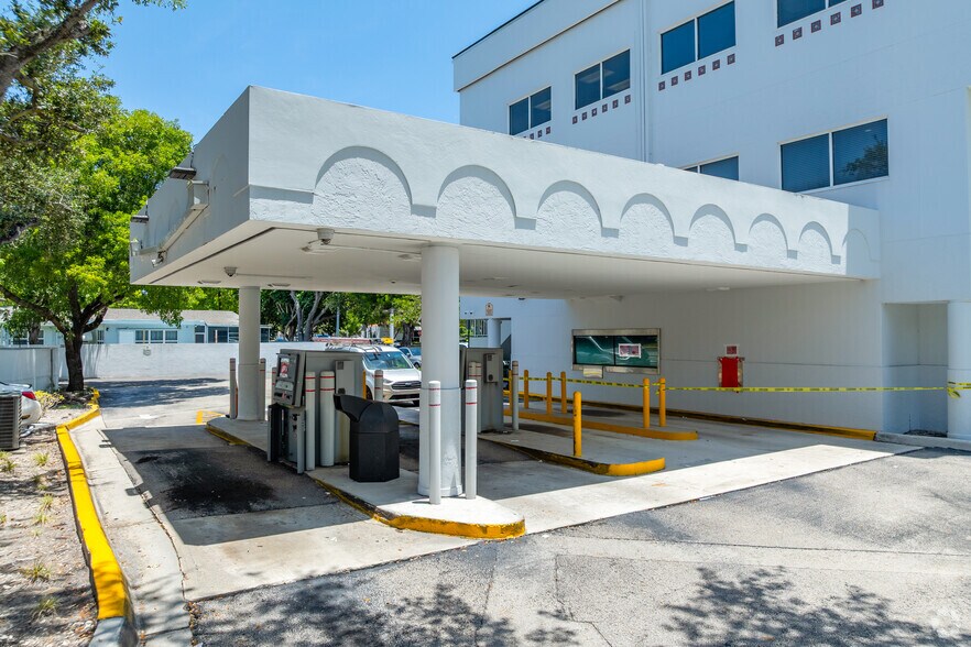 More Photos Of 3801 Hollywood Blvd, Hollywood Medical For Lease