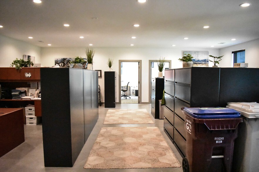 More Photos Of 8101 McClure Dr, Fort Smith Medical For Lease