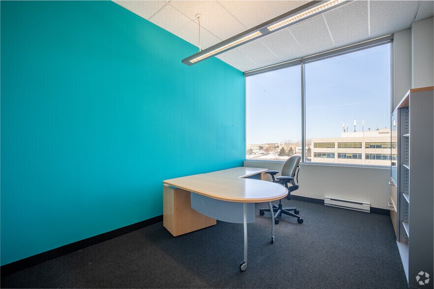 More Photos Of 2250 Boul Alfred-Nobel, Montréal Office For Lease