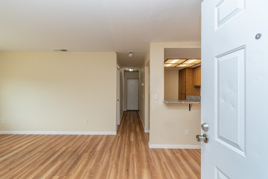 More Photos Of 7856 Old Auburn Rd, Citrus Heights Apartments For Sale