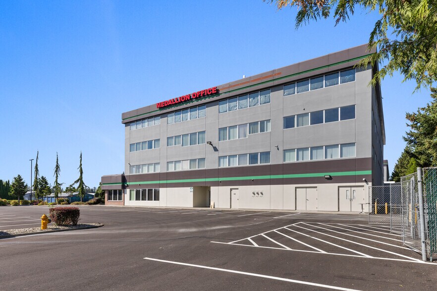 More Photos Of 16710 Smokey Point Blvd, Arlington General Retail For Sale