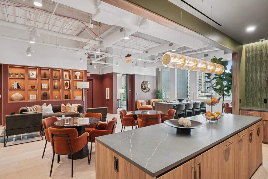 Primary Photo Of 107 Greenwich St, New York Office For Lease