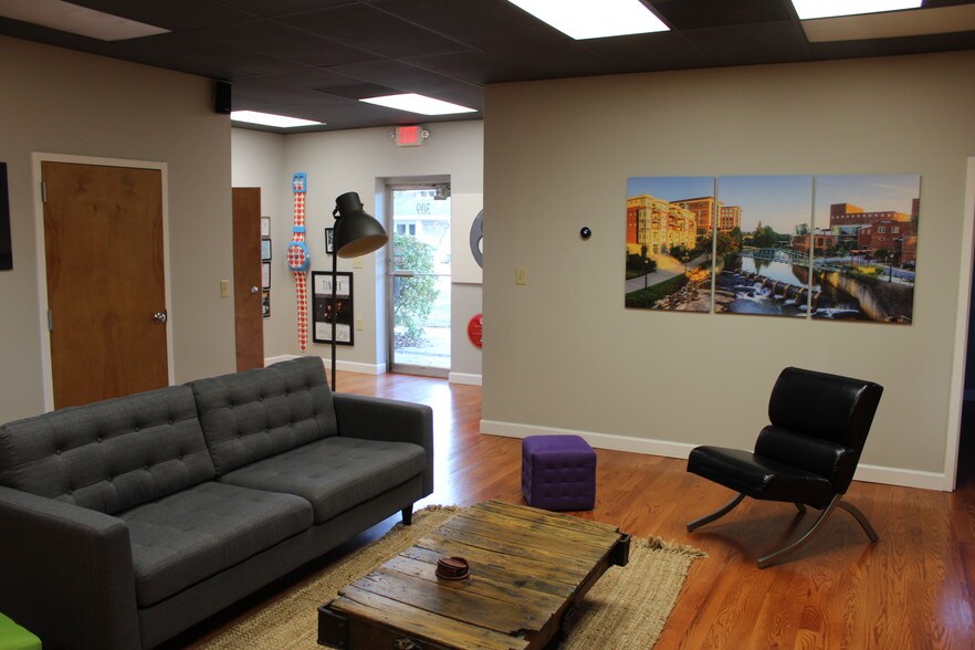 More Photos Of 309 W Poinsett St, Greer Loft Creative Space For Lease