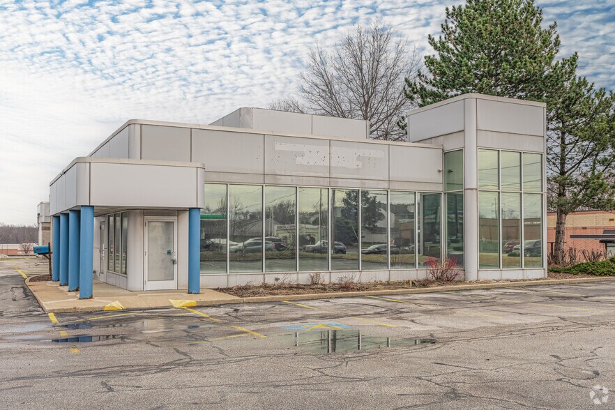 More Photos Of 16620 Royalton Rd, Strongsville Freestanding For Sale