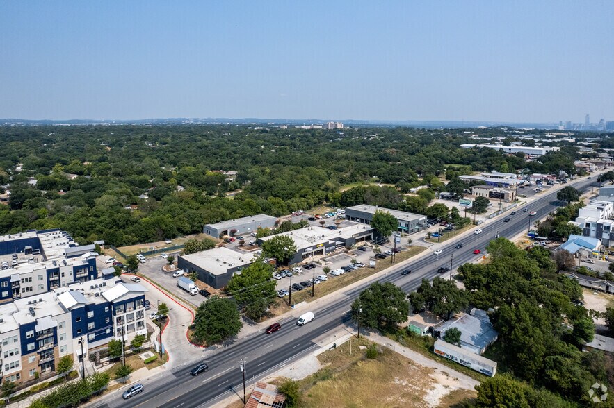 More Photos Of 4930 S Congress Ave, Austin Storefront For Lease