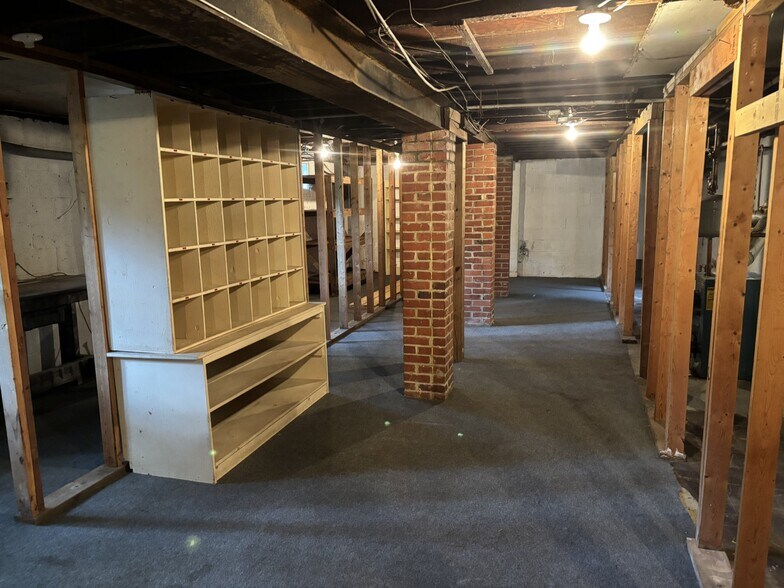 More Photos Of 10 Annapolis St, Annapolis Freestanding For Sale