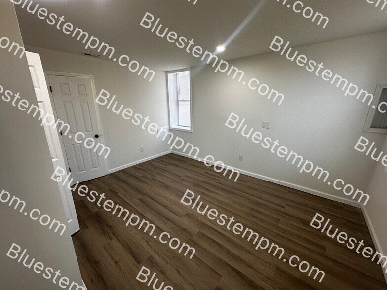 More Photos Of 1115 Felix St, Saint Joseph Apartments For Sale