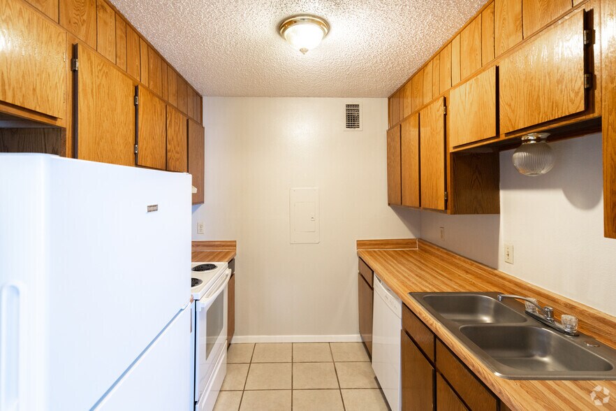 More Photos Of 255 Turner St, Roanoke Apartments For Sale