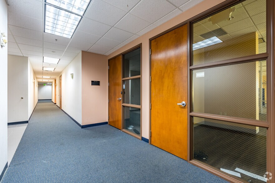 More Photos Of 2440 Gold River Rd, Rancho Cordova Office For Lease