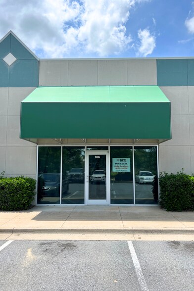 More Photos Of 16101 Cantrell Rd, Little Rock Office For Lease