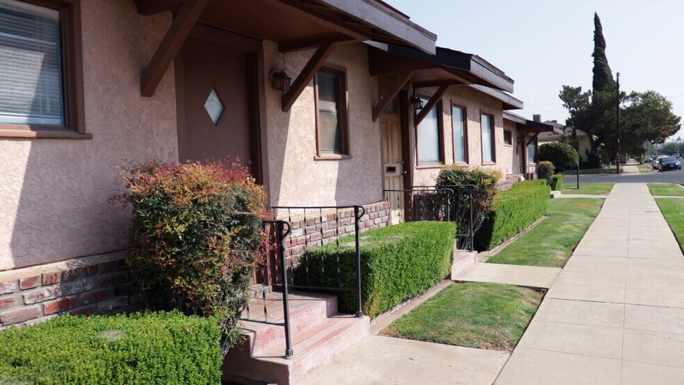 More Photos Of 403 N L St, Dinuba Medical For Lease