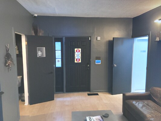 More Photos Of 5829 Ellsworth Ave, Pittsburgh Storefront Retail Residential For Lease