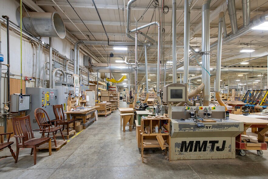 More Photos Of 100 Straits Ln, Killbuck Manufacturing For Lease