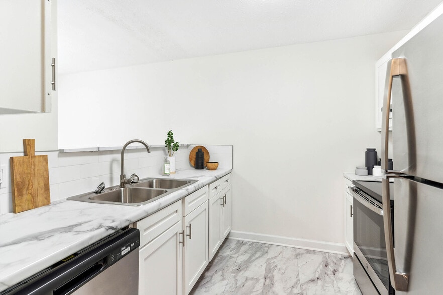 More Photos Of 1045 Fisk Rd, Cookeville Apartments For Sale