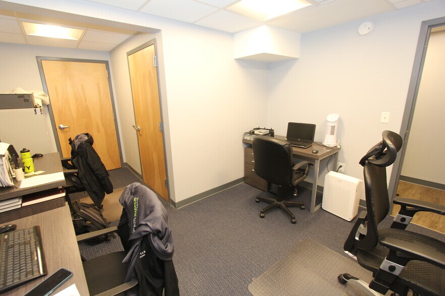More Photos Of 1225 Atlantic Ave, Rochester Office For Lease