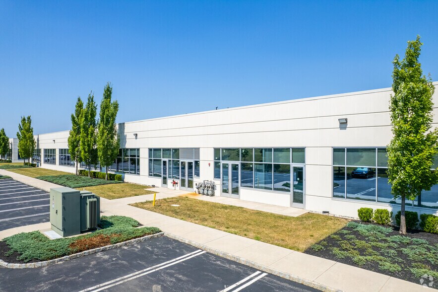 More Photos Of 731 Arbor Way, Blue Bell Office For Lease