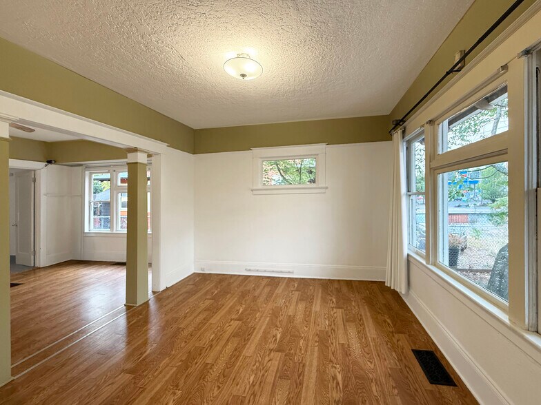More Photos Of 8041-8045 E Burnside St, Portland Rehabilitation Center For Sale