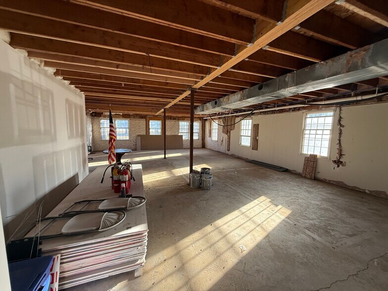 More Photos Of 510 S Burnt Mill Rd, Voorhees Office For Lease