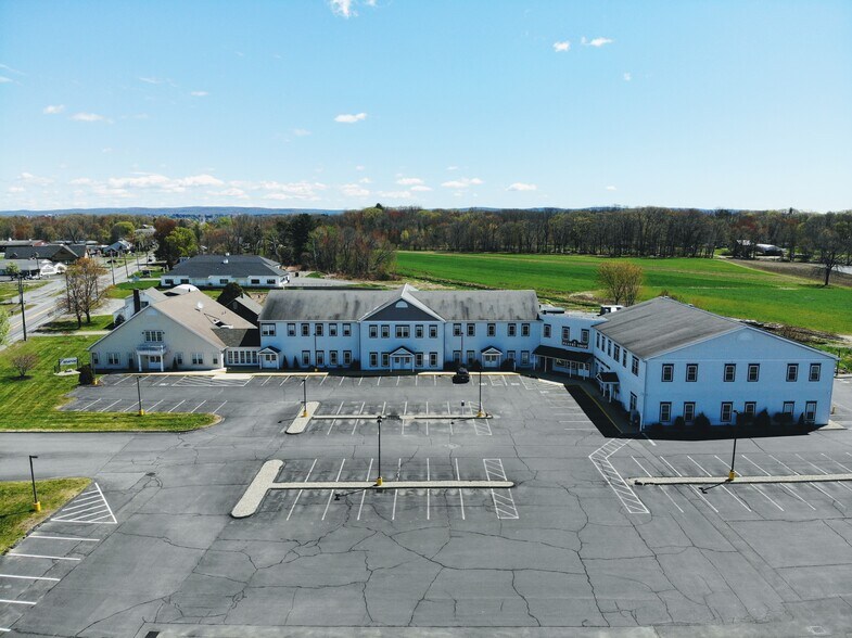 More Photos Of 195 Russell St, Hadley Medical For Lease