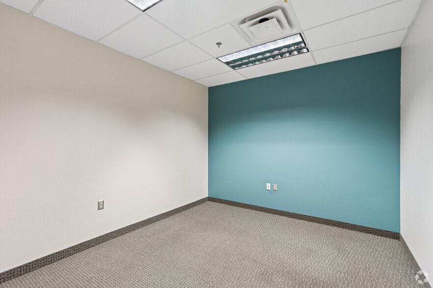 More Photos Of 6036 N 19th Ave, Phoenix Medical For Sale