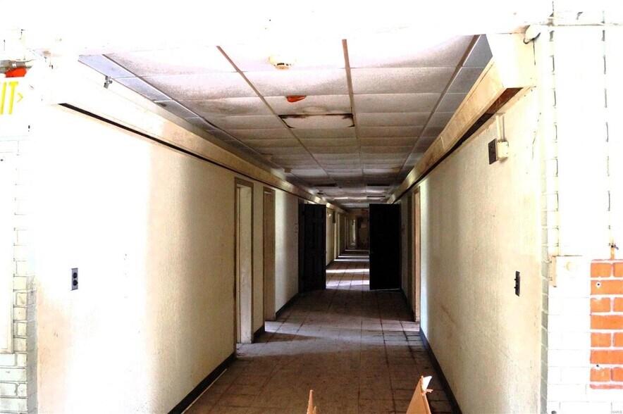 More Photos Of 919 S Jackson St, Kennett Assisted Living For Sale