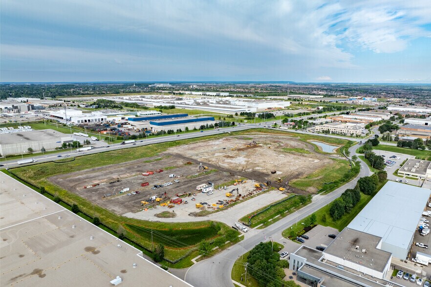 More Photos Of 9445 Airport Rd, Brampton Industrial For Lease