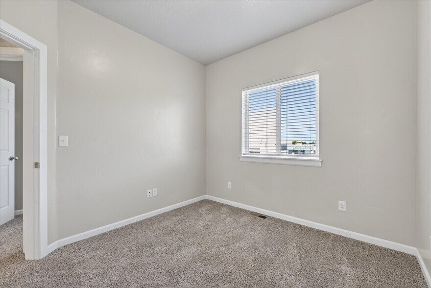 More Photos Of 565 575 585 Baker st, Baker City Multifamily For Sale