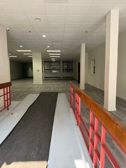 More Photos Of 529 W Main St, Alhambra Storefront Retail Office For Lease