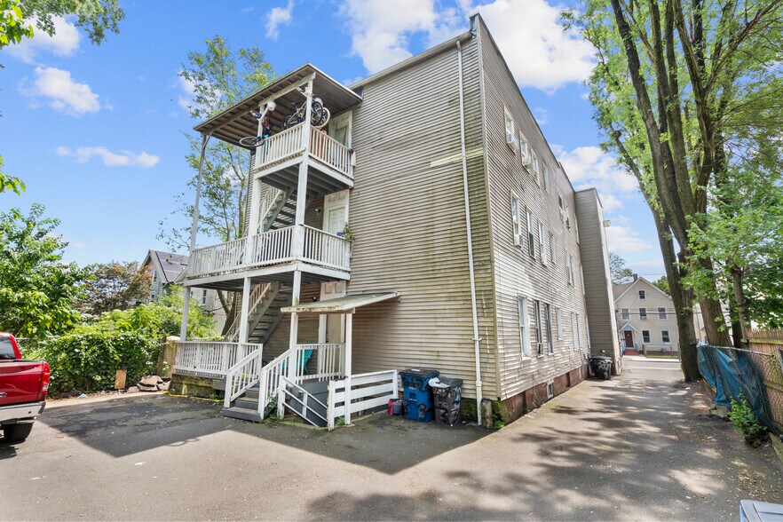 More Photos Of 215 Rosette St, New Haven Multifamily For Sale