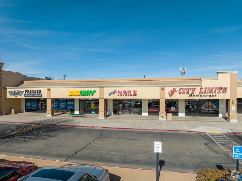 More Photos Of 3211-3231 Coors Blvd SW, Albuquerque Unknown For Lease